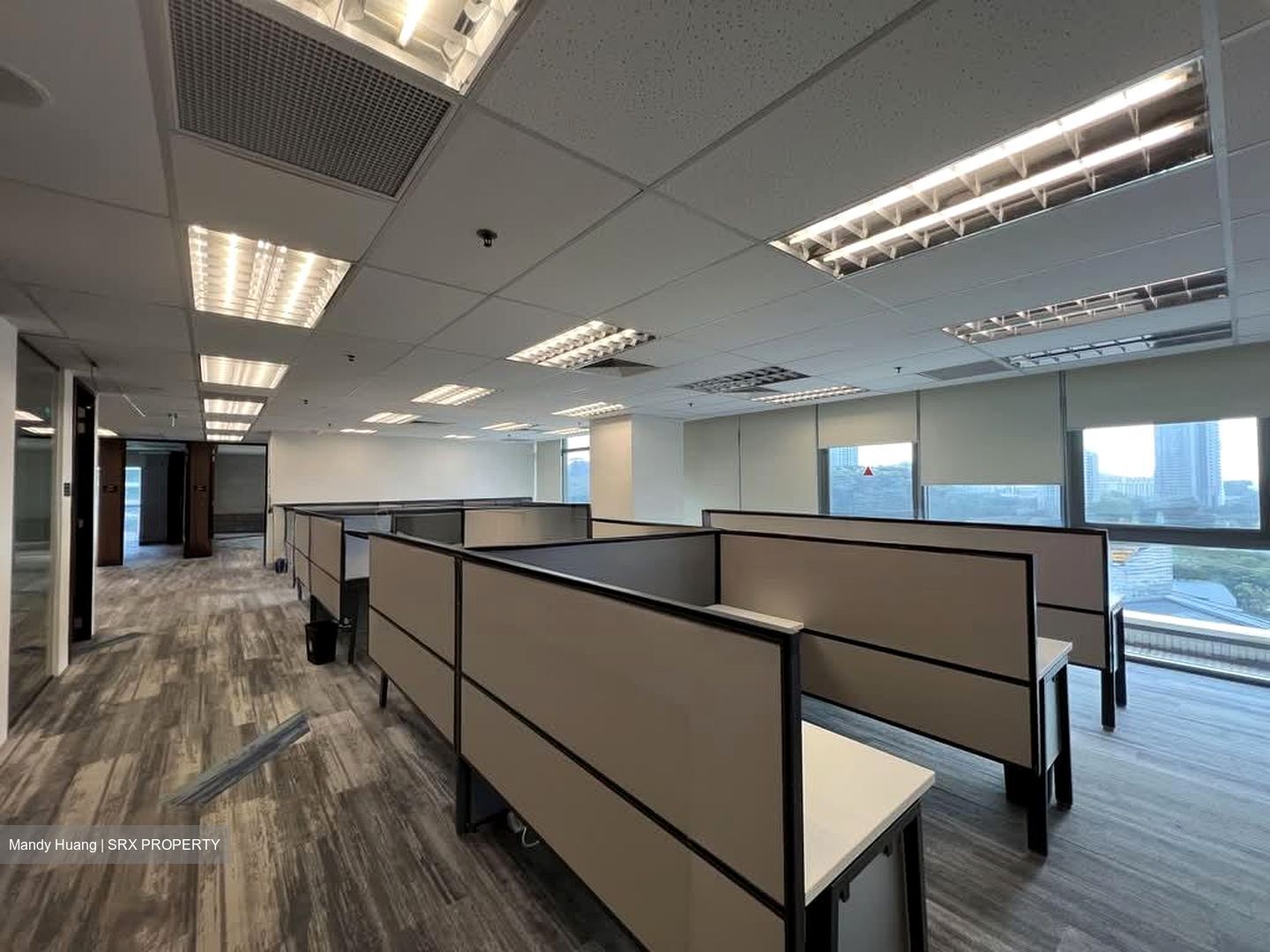 Fragrance Empire Building (D5), Office #596252701
